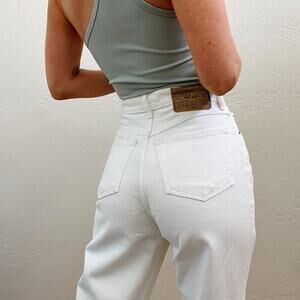 Vintage White Denim High Waist Straight Leg Mom Jeans
